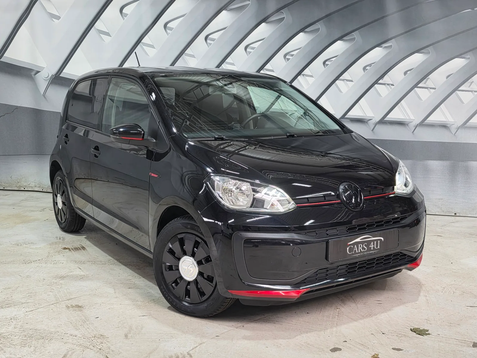 Volkswagen Up! (2018) — foto 1