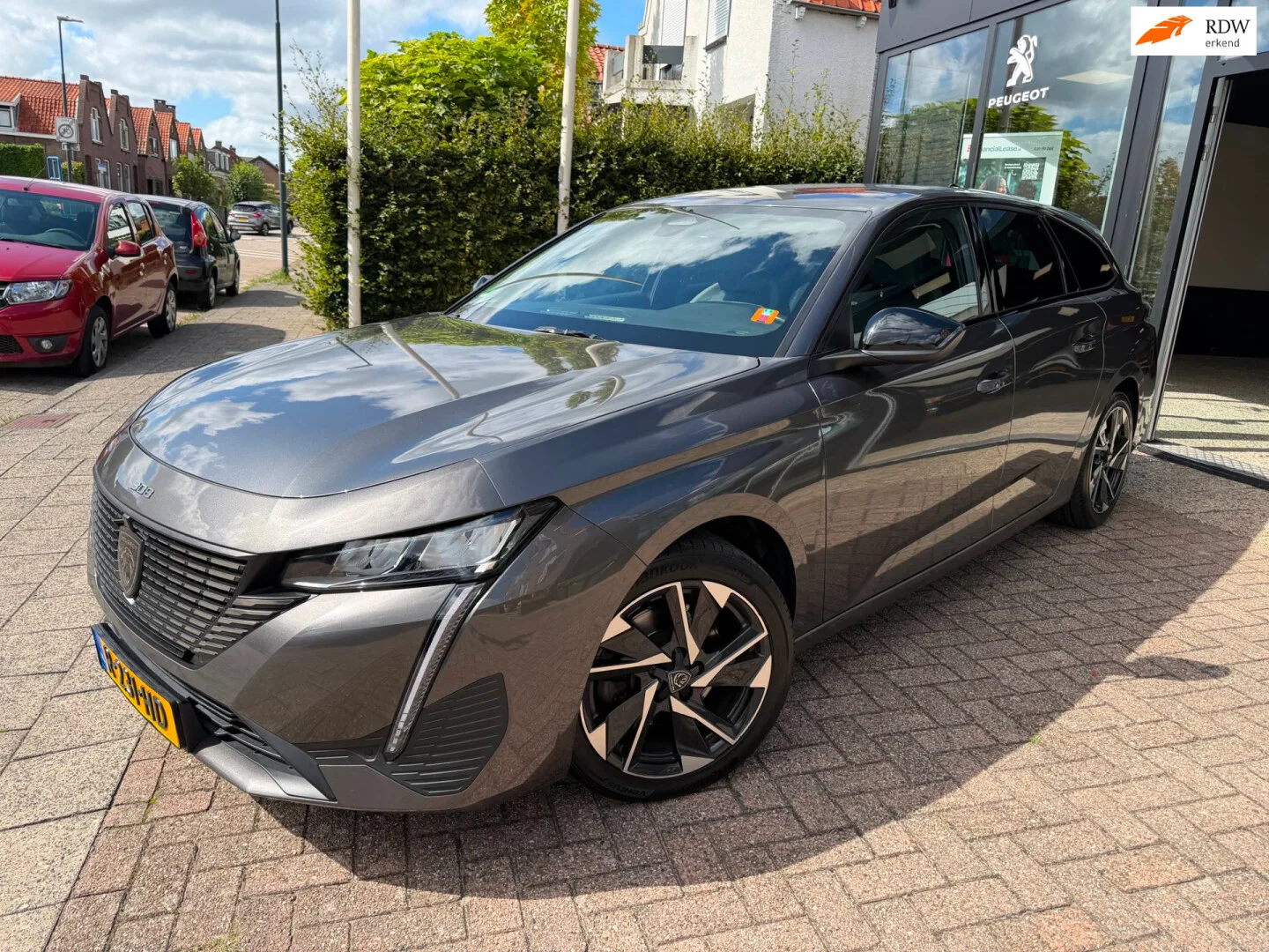 Peugeot 308 (2022) — foto 1