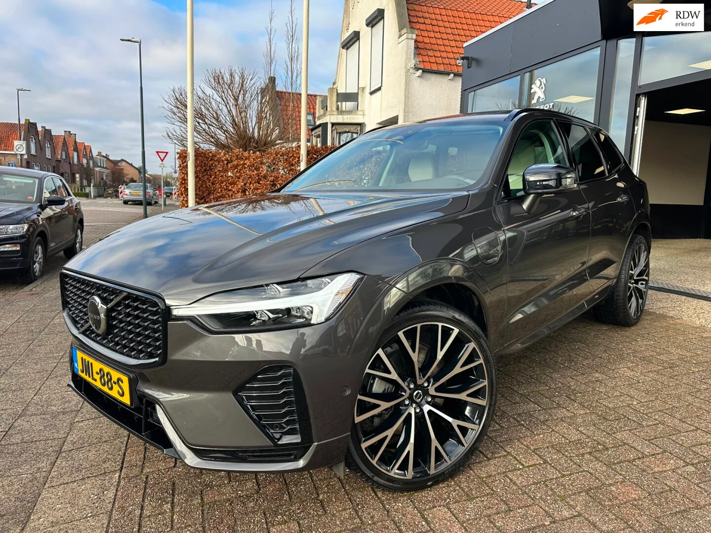 Volvo XC60 (2024) — foto 1