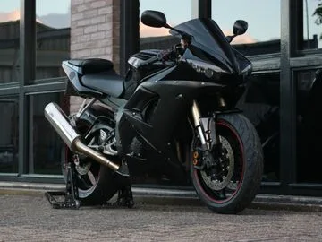 Yamaha YZF-R6 (2005) — foto 1