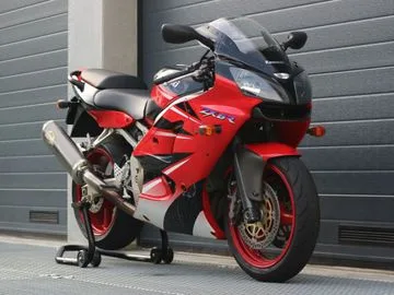 Kawasaki Ninja ZX-6R (2000) — foto 1