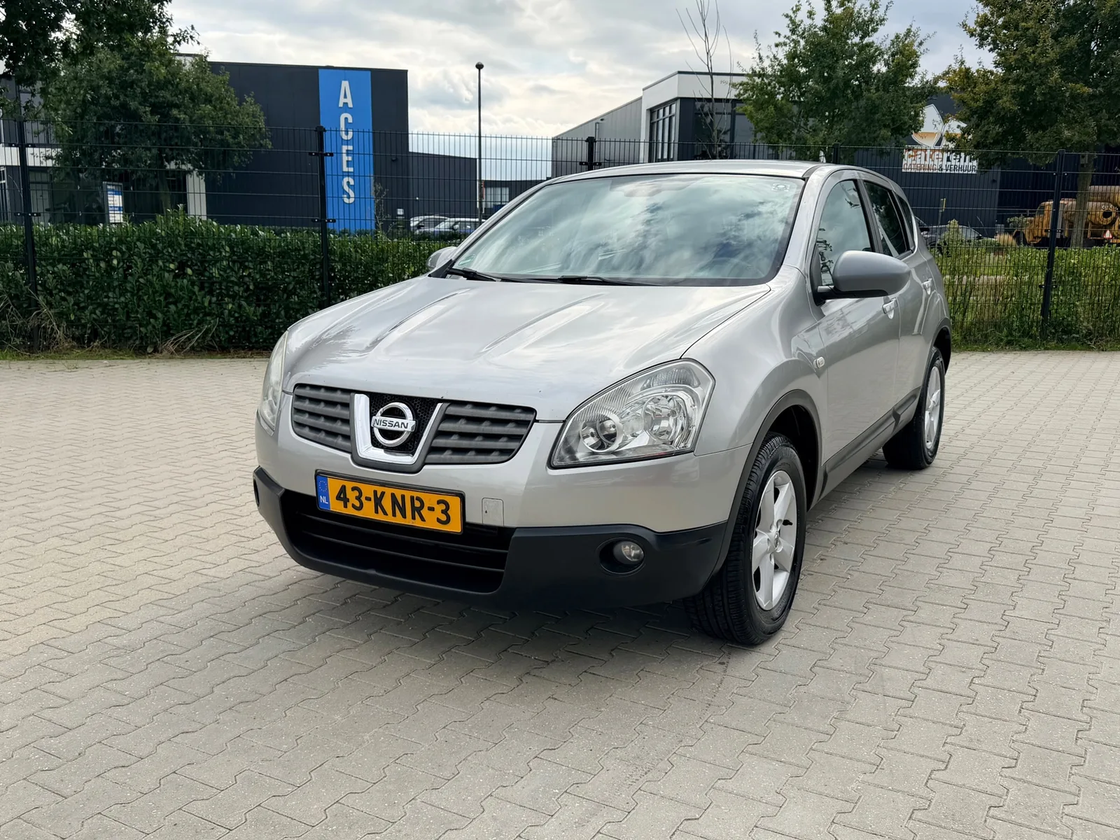 Nissan Qashqai (2010) — foto 1