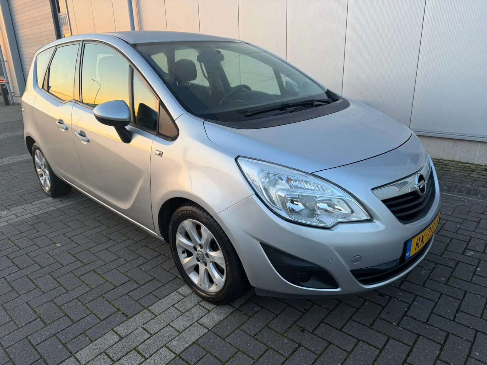 Opel Meriva (2010) — foto 1