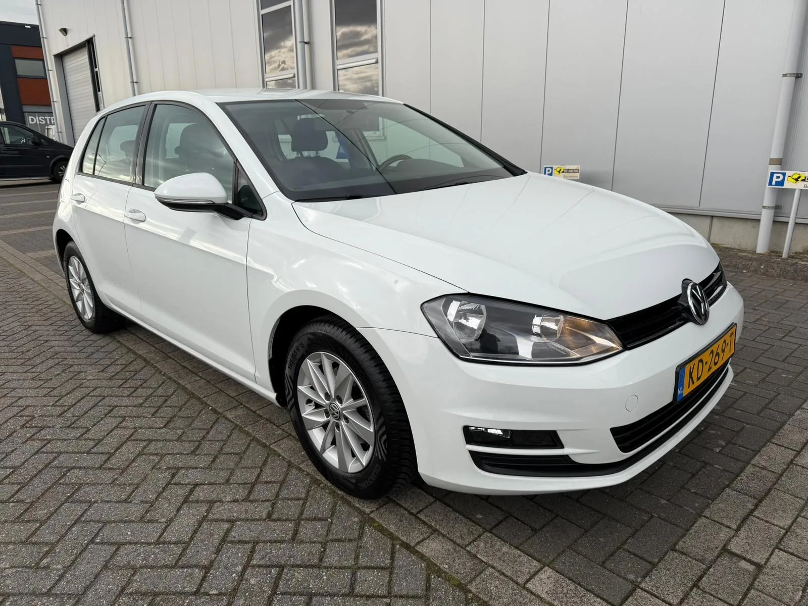 Volkswagen Golf (2016) — foto 1
