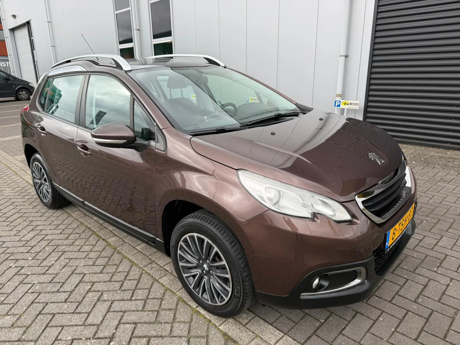 Peugeot 2008 (2014) — foto 1