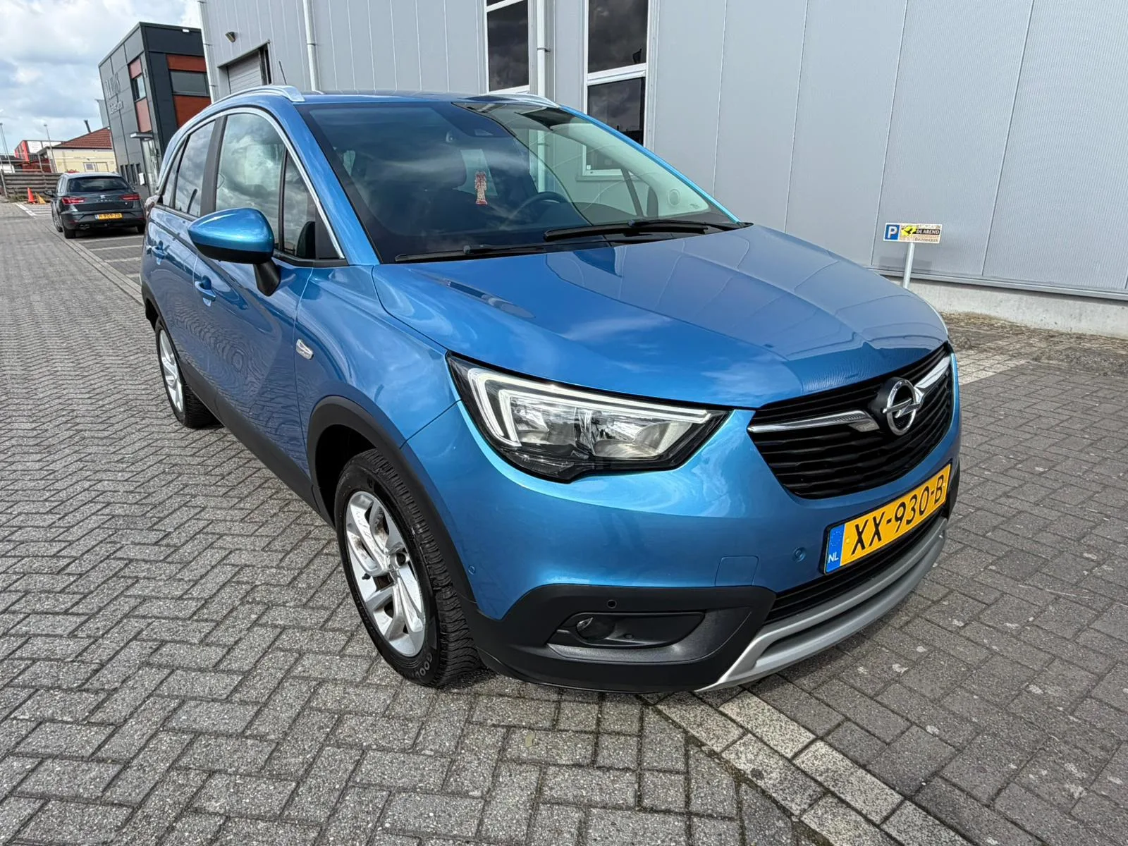 Opel Crossland (2019) — foto 1