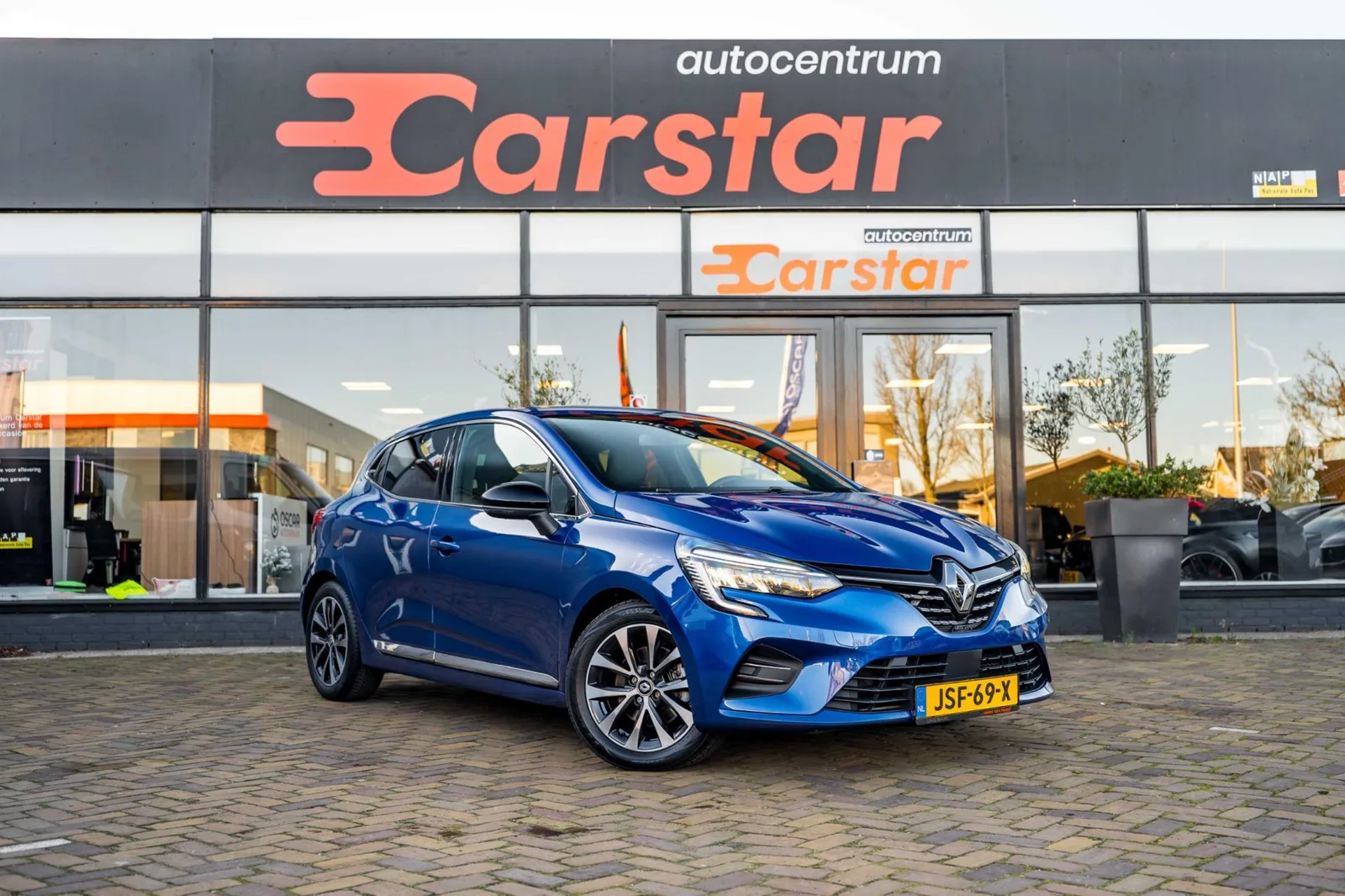 Renault Clio (2023) — foto 1