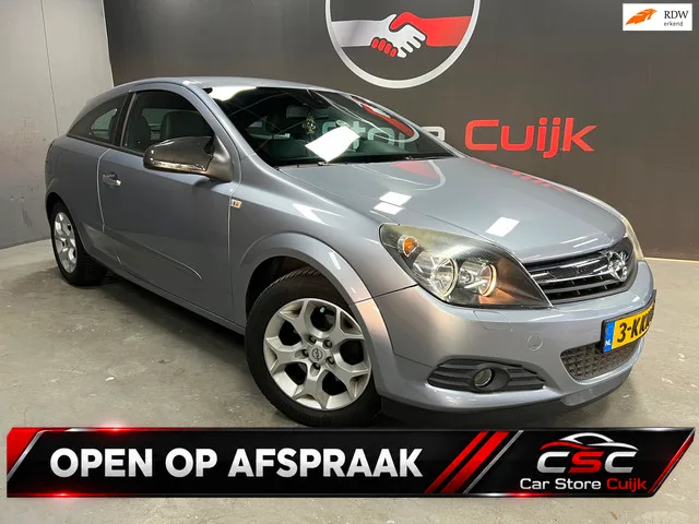 Opel Astra (2008) — foto 1