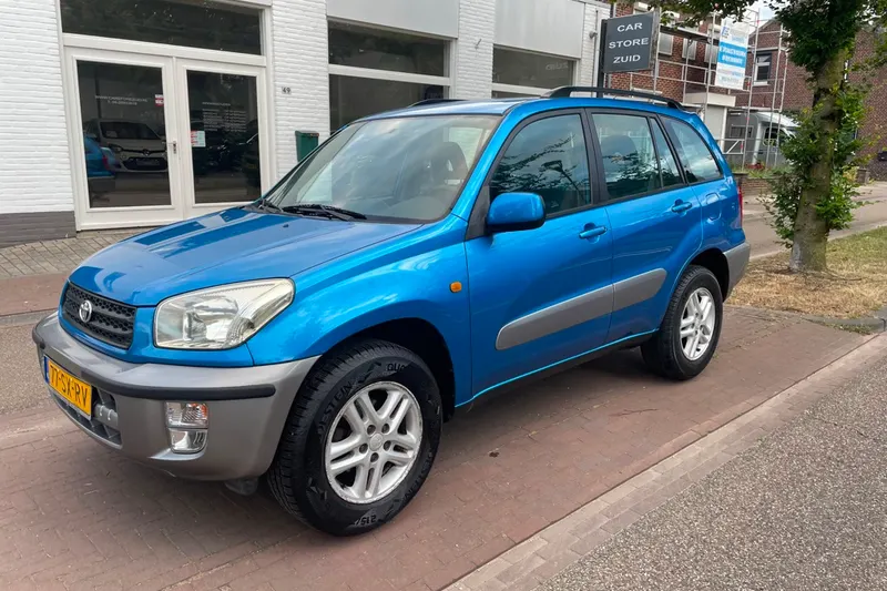 Toyota RAV4 (2003)