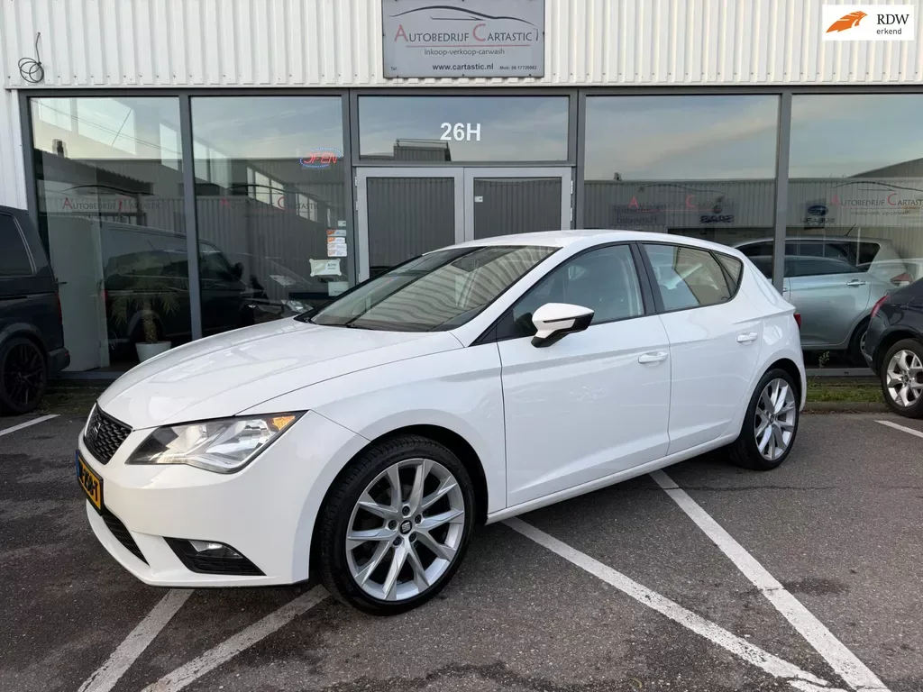 SEAT Leon (2014) — foto 1