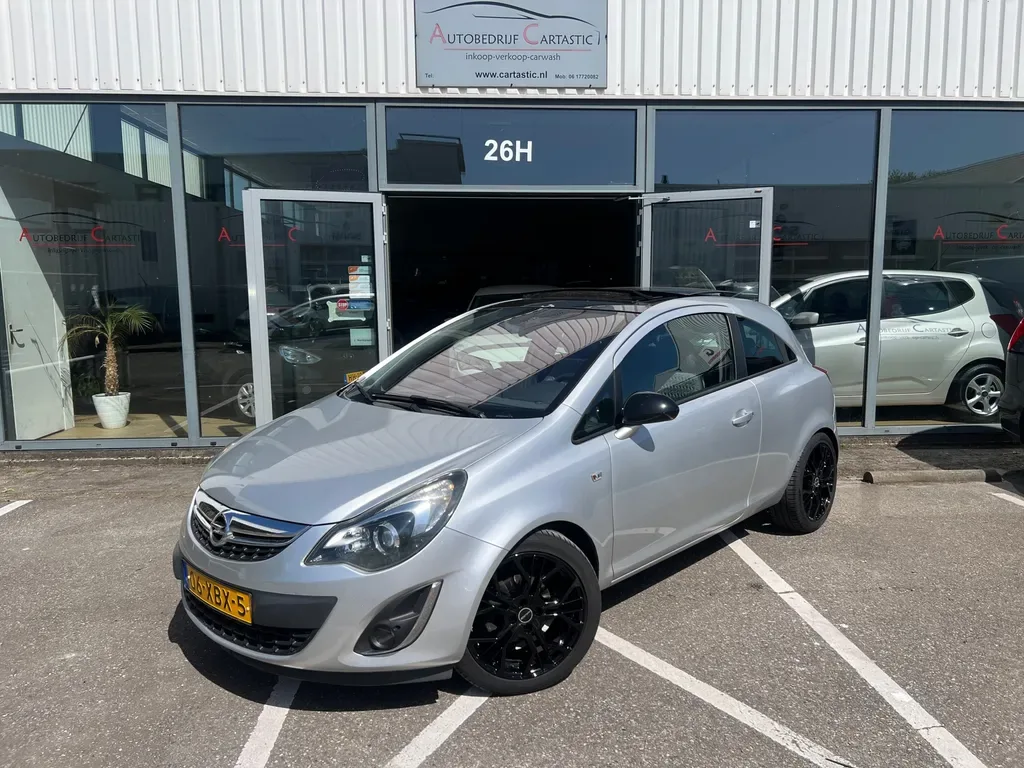 Opel Corsa (2012) — foto 1