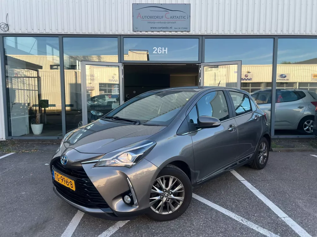 Toyota Yaris (2018) — foto 1