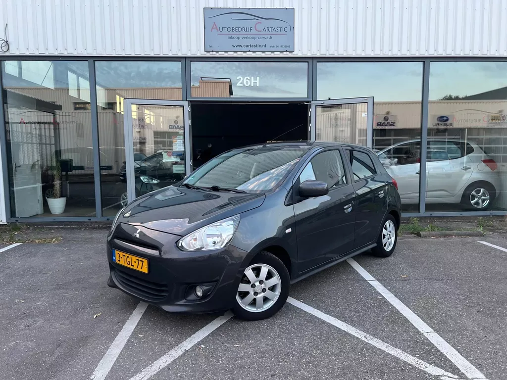 Mitsubishi Space Star (2014) — foto 1