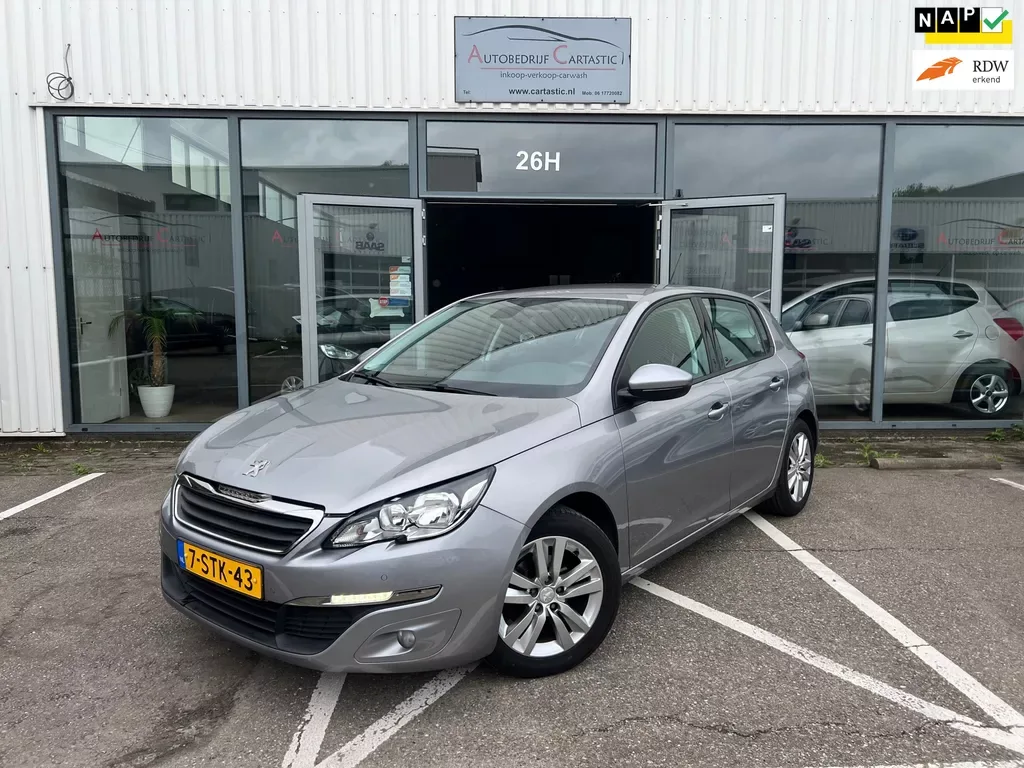 Peugeot 308 (2014) — foto 1