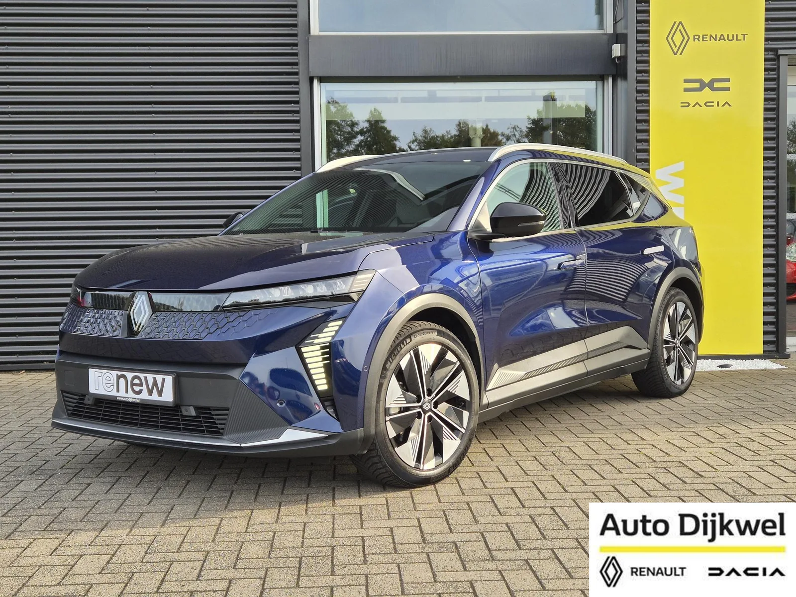 Renault Scenic E-Tech (2025) — foto 1