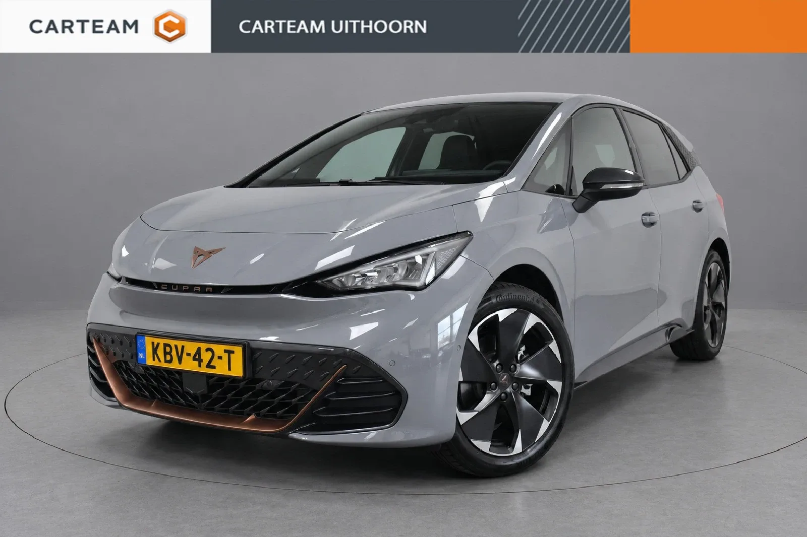 CUPRA Born (2024) — foto 1