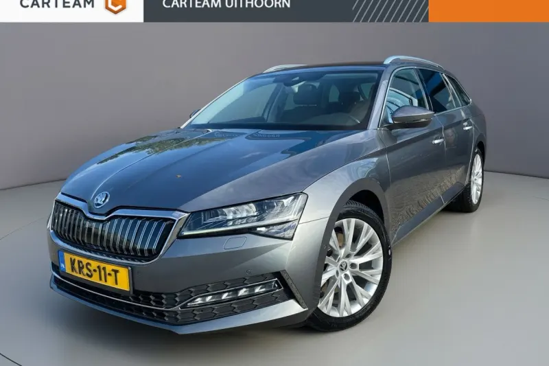 Škoda Superb (2023)