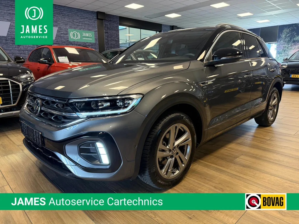 Volkswagen T-Roc (2025) — foto 1