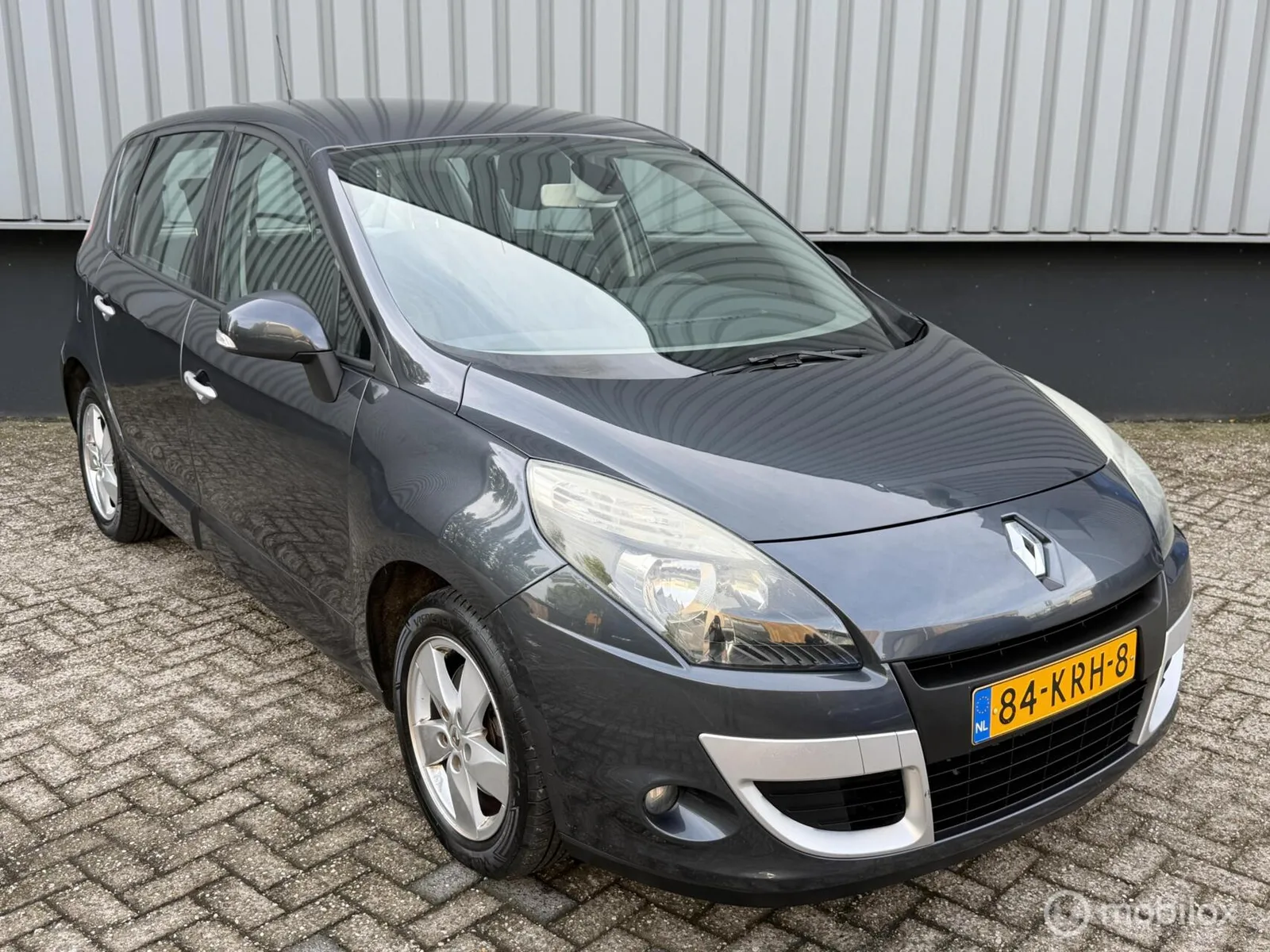 Renault Scénic (2010) — foto 1