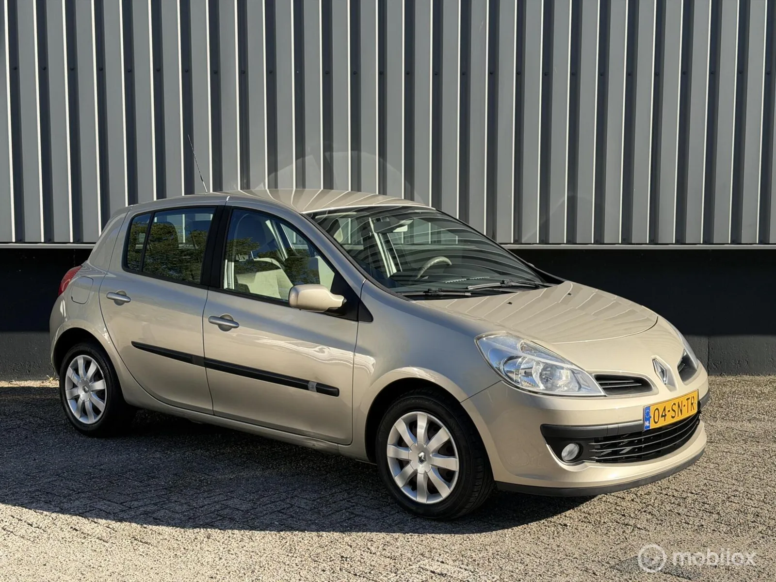 Renault Clio (2006) — foto 1