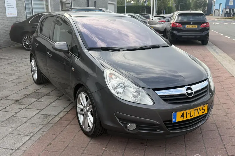 Opel Corsa (2010)