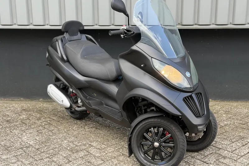 Piaggio Mp3 M64 (2009)