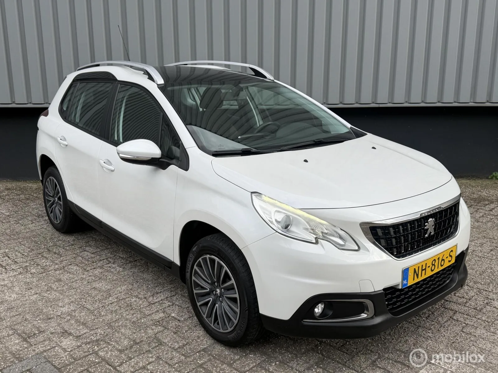 Peugeot 2008 (2017) — foto 1