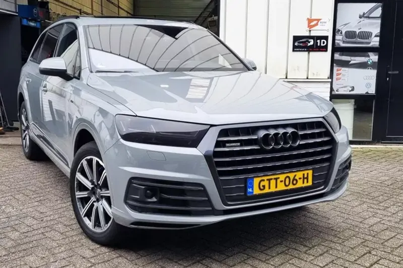Audi Q7 (2016)