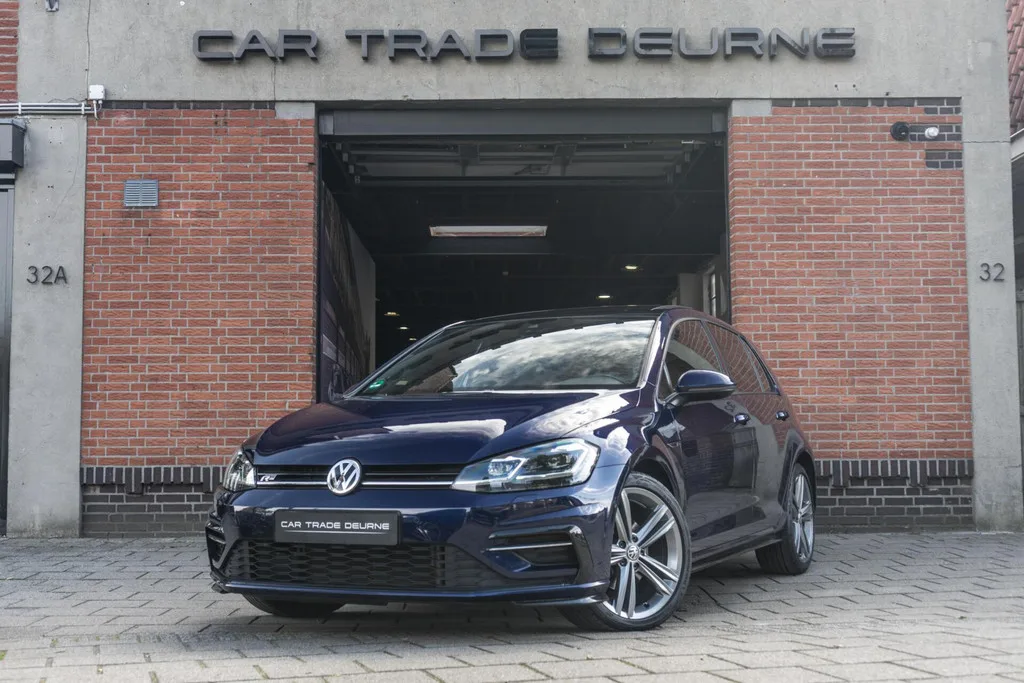 Volkswagen Golf (2018) — foto 1