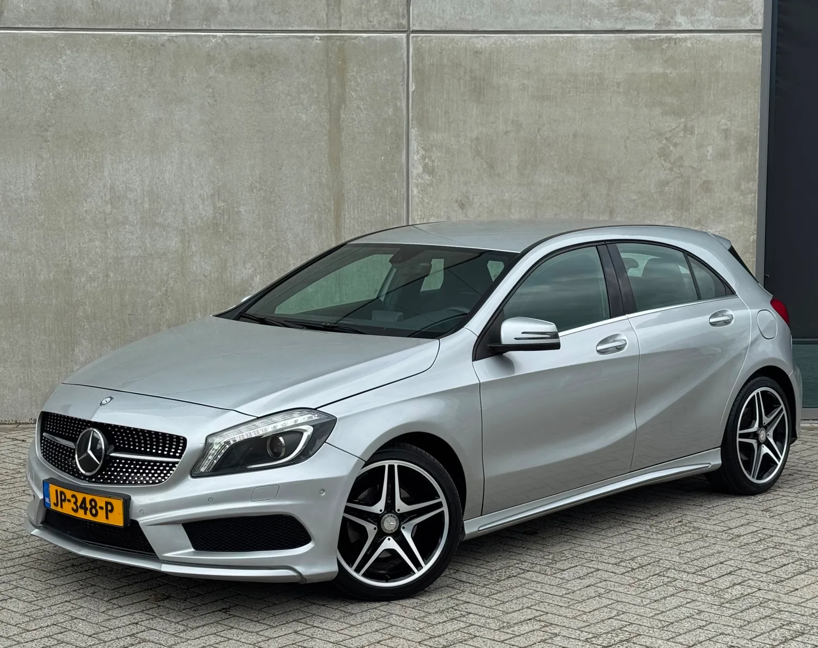Mercedes-Benz A-Klasse (2014) — foto 1