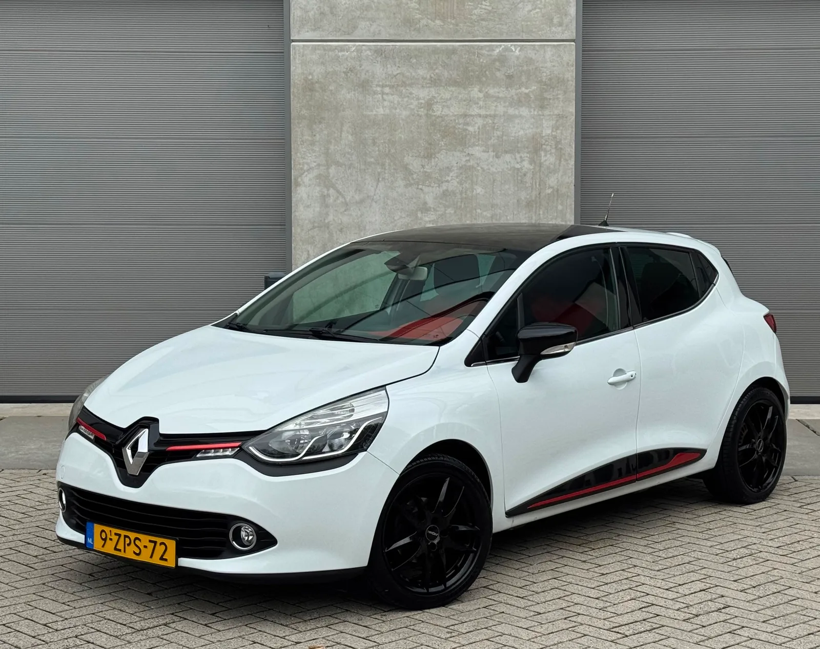 Renault Clio (2015) — foto 1