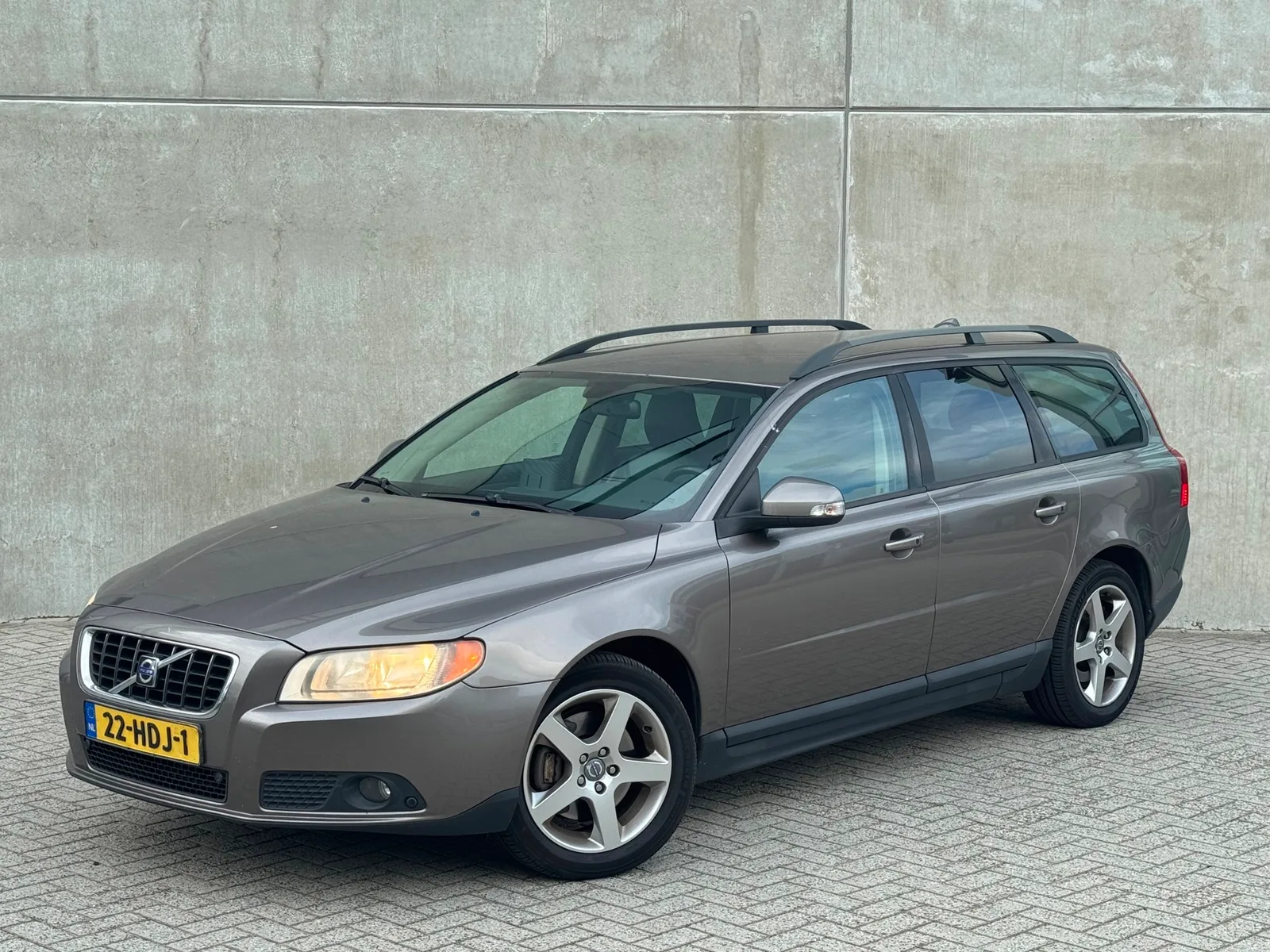 Volvo V70 (2008) — foto 1