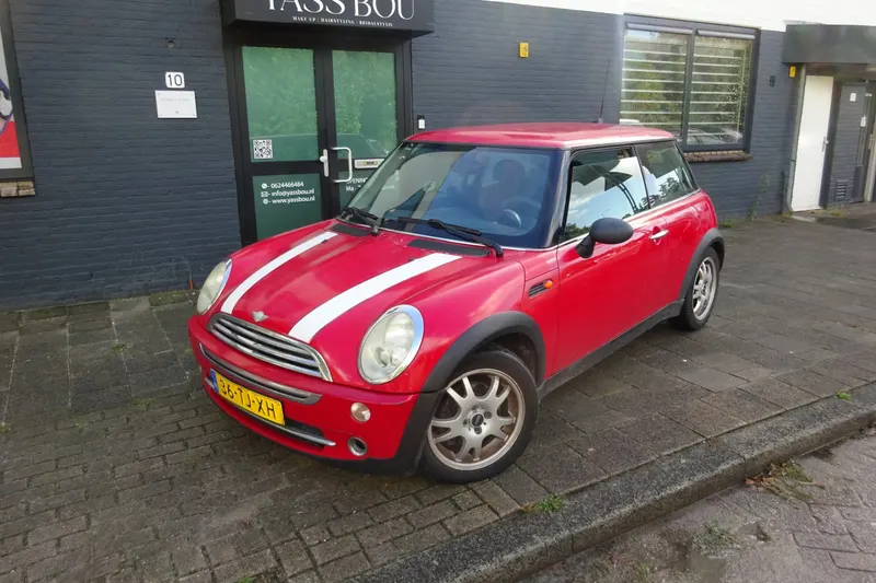 MINI One (2006)