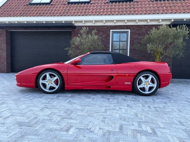 Ferrari F355 (1999) — foto 1