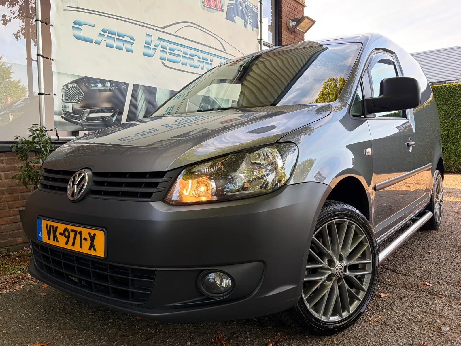 Volkswagen Caddy (2014) — foto 1