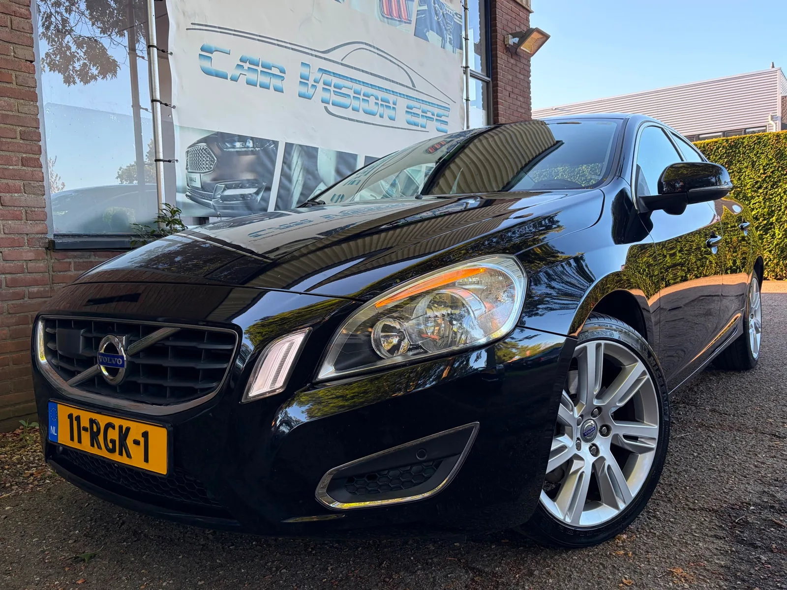 Volvo S60 (2011) — foto 1