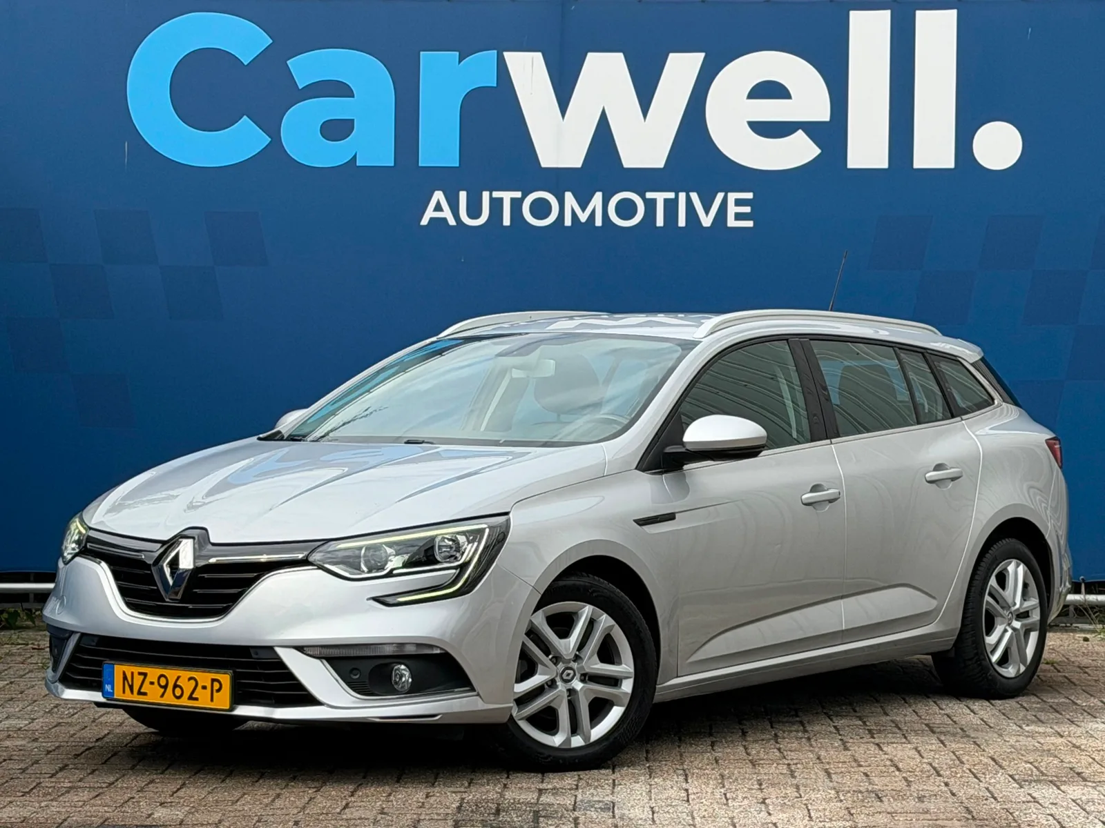 Renault Mégane (2017) — foto 1