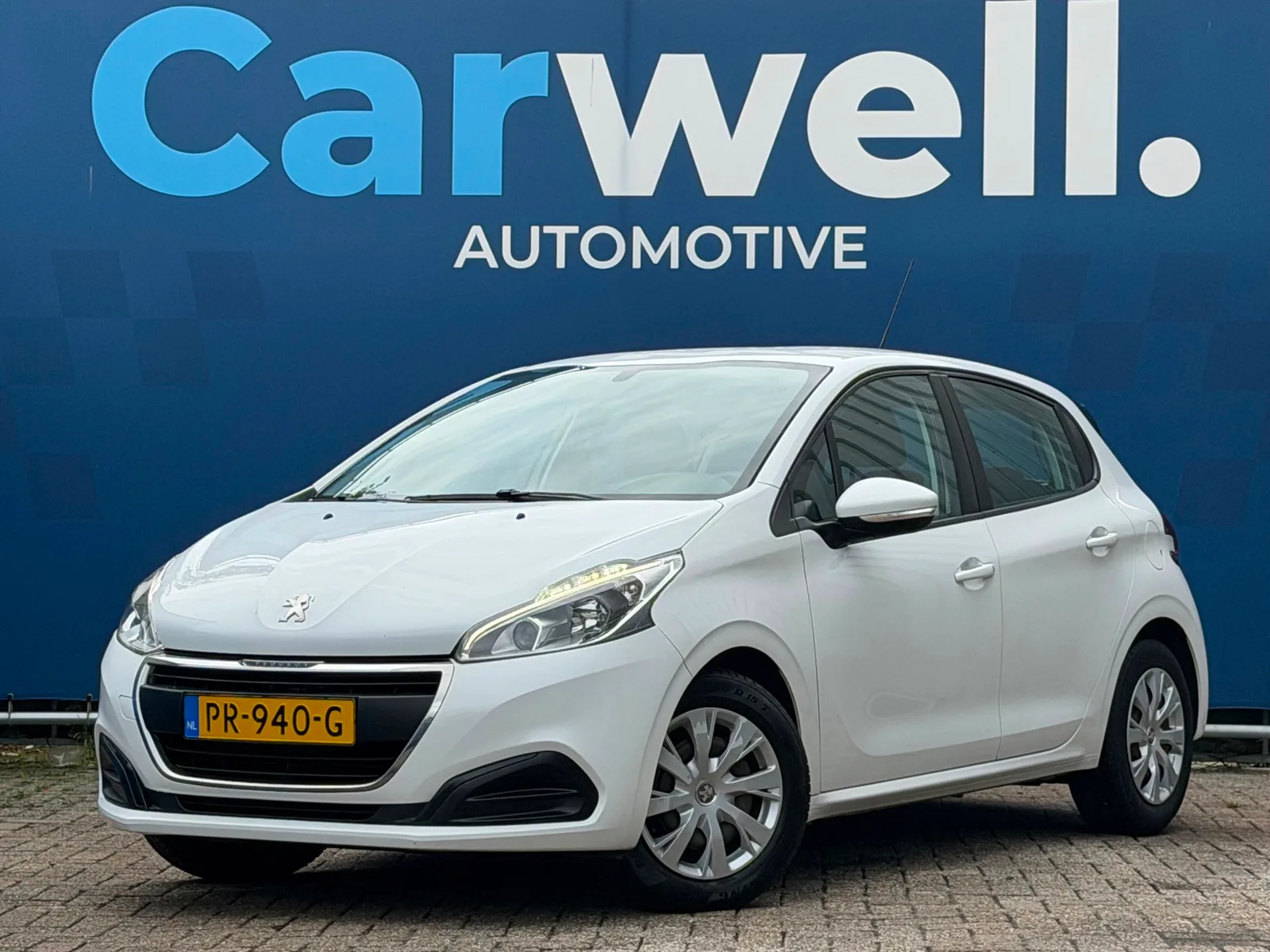 Peugeot 208 (2017) — foto 1