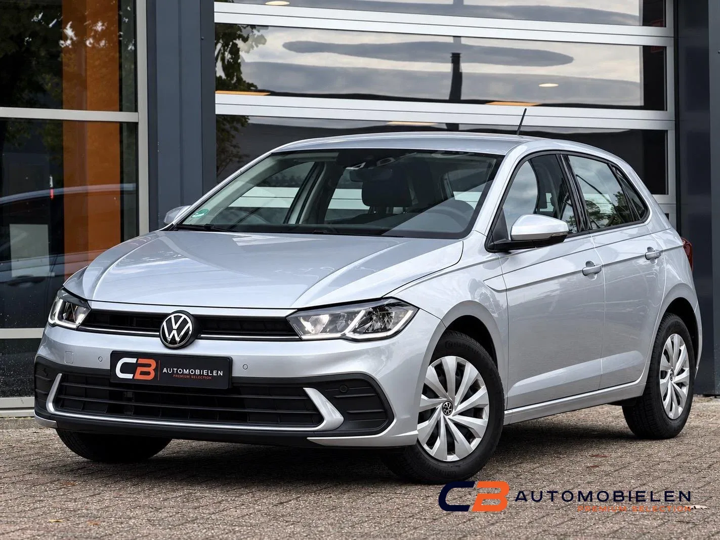 Volkswagen Polo (2023) — foto 1