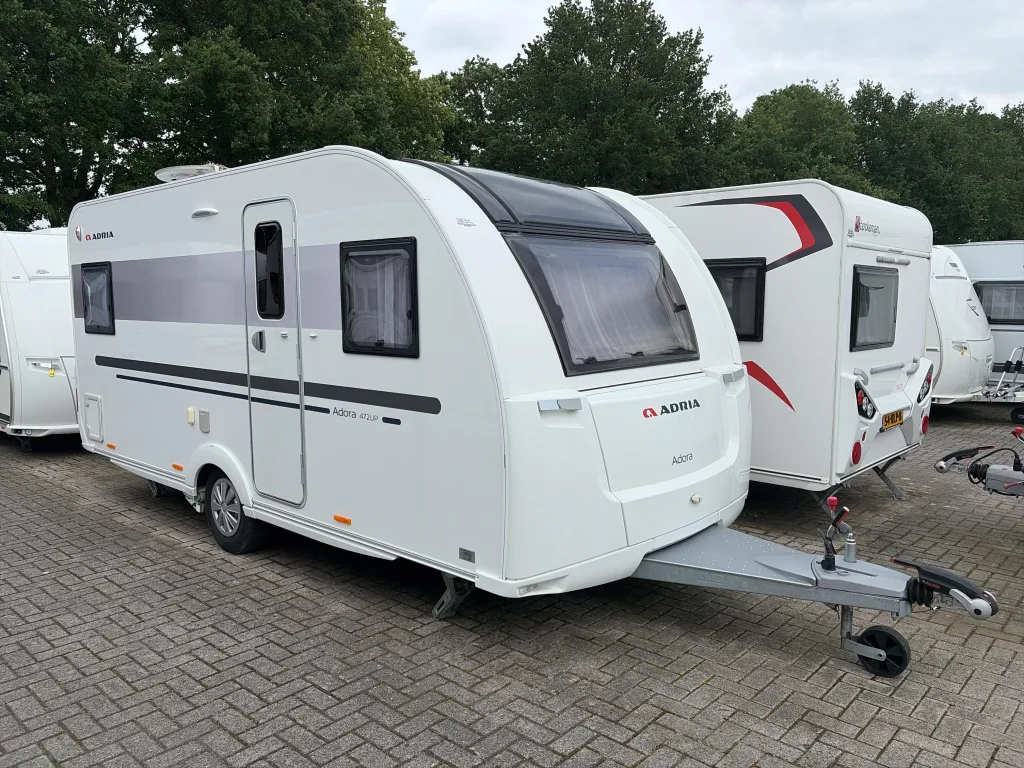 Adria Adora (2020) — foto 1