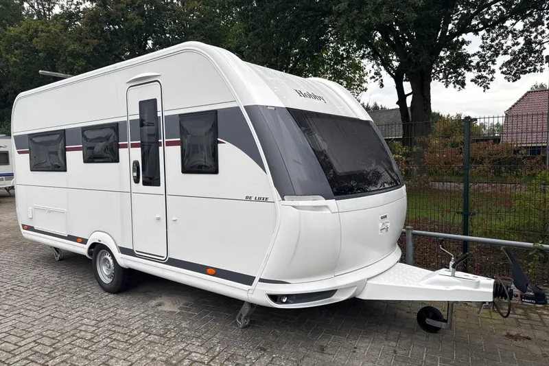 Hobby De Luxe (2027)