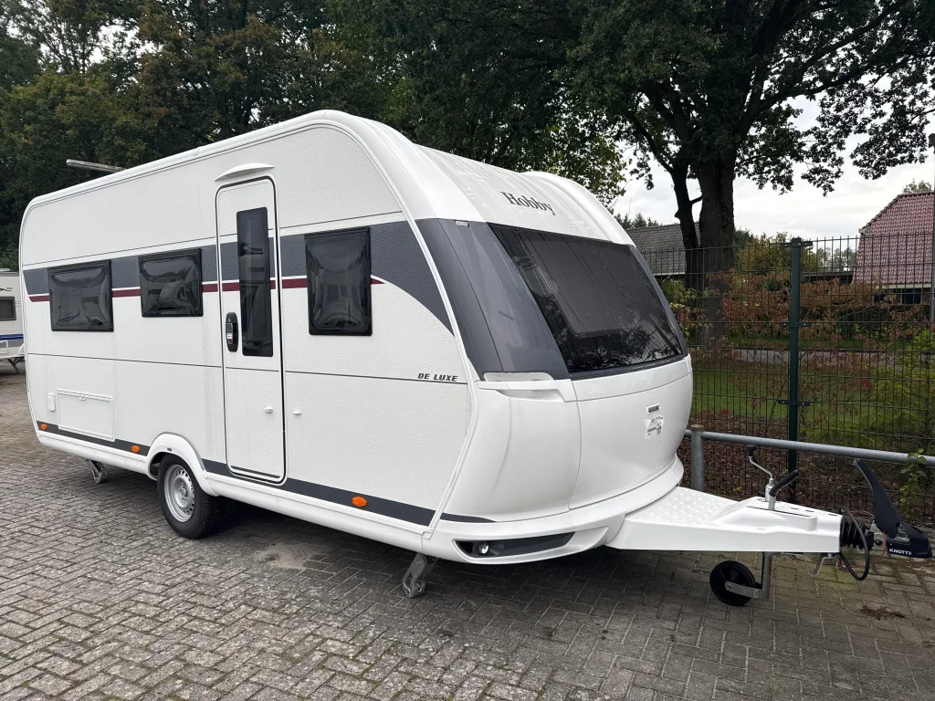 Hobby De Luxe (2027) — foto 1