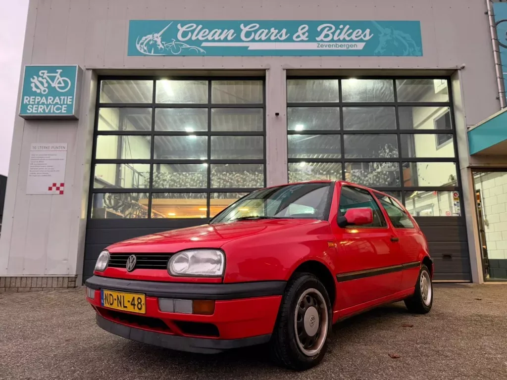 Volkswagen Golf (1995) — foto 1