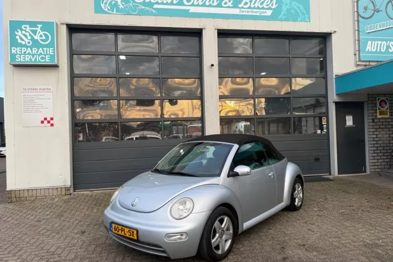 Volkswagen New Beetle (2004)
