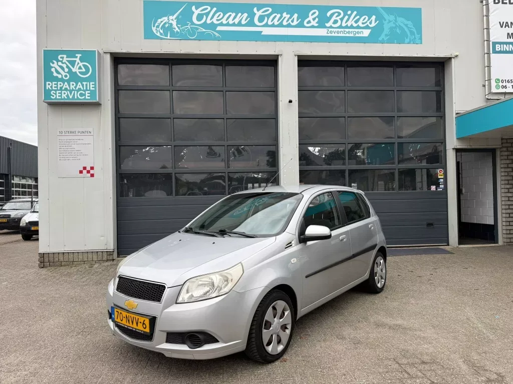 Chevrolet Aveo (2010) — foto 1