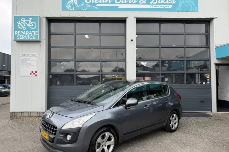Peugeot 3008 (2011)