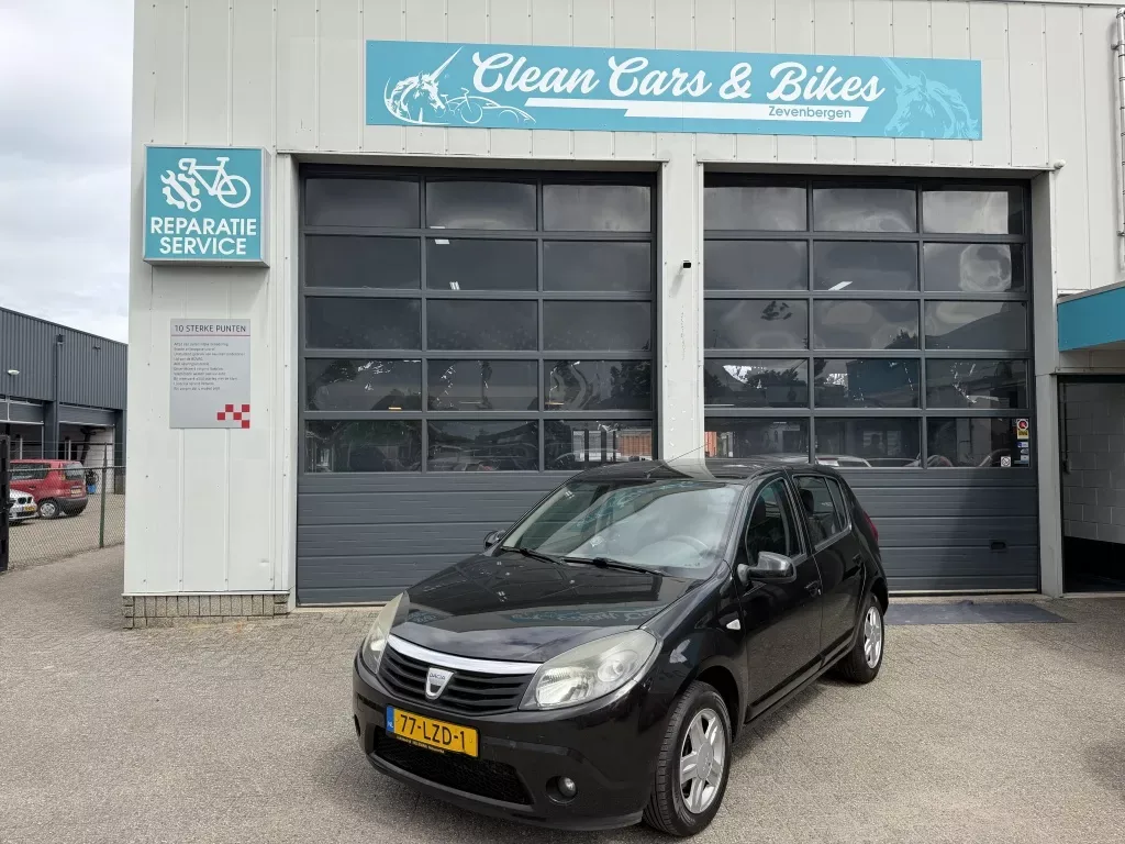 Dacia Sandero (2010) — foto 1