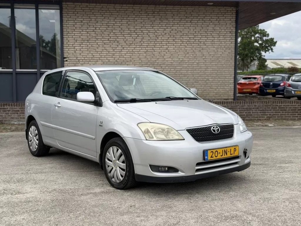 Toyota Corolla (2002) — foto 1