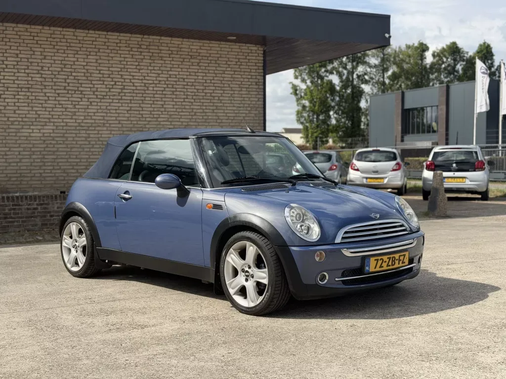 MINI Cabrio (2004) — foto 1