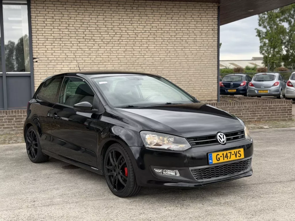 Volkswagen Polo (2011) — foto 1